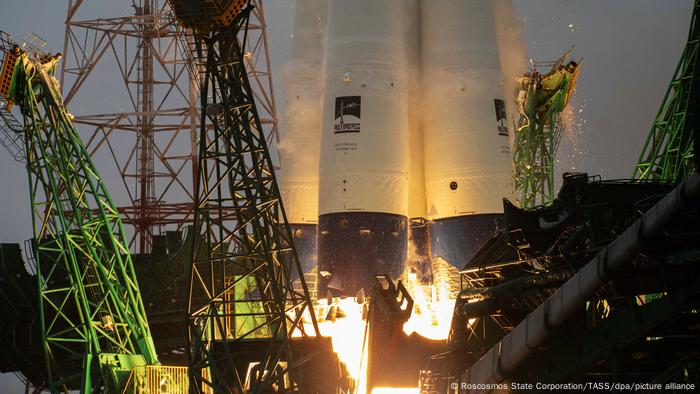 Kasachstan | Start Sojus-2.1a-Trägerrakete mit 38 Satelliten aus 18 Ländern Kasachstan | Start Sojus-2.1a-Trägerrakete mit 38 Satelliten aus 18 Ländern