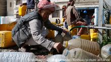 اليمن - حكم بسجن مؤثرين انتقدوا سوء المعيشة والفساد في مناطق الحوثيين