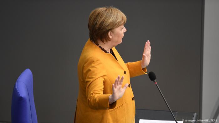 Bundestag: Fragestunde mit Angela Merkel