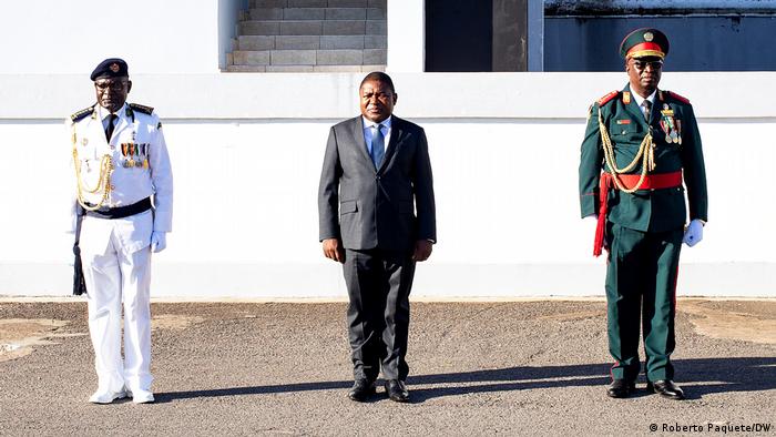 Mosambik Maputo Joaquim Rivas Mangrasse and Filipe Nyusi