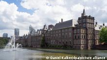 Niederlande: Das Niederländische Parlament (Generalstaaten) im Binnenhof in Den Haag. Foto vom 20. Mai 2017.