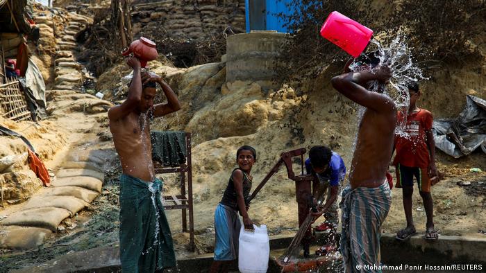Bangladesch | Brand zerstört Ronhingya Flüchtlingscamp in Cox's Bazar