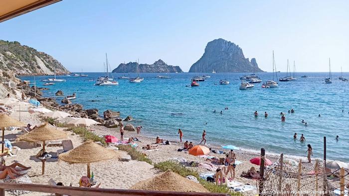 Tourists return to the island of Mallorca