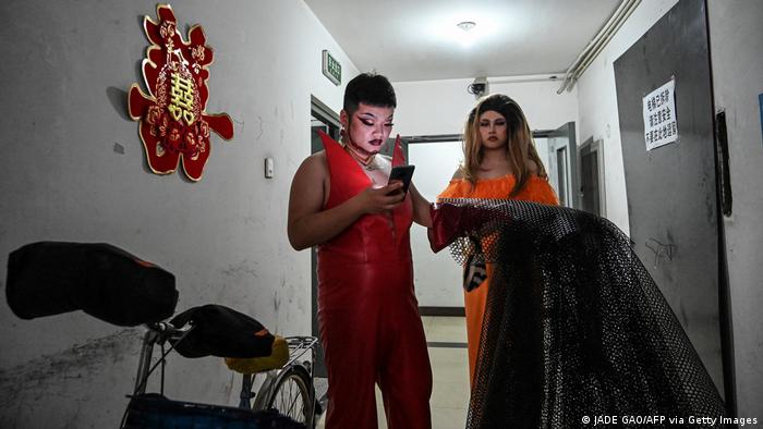 中国过去几年有多个LGBTQ团体陆续因受到政府施压而宣布关闭。