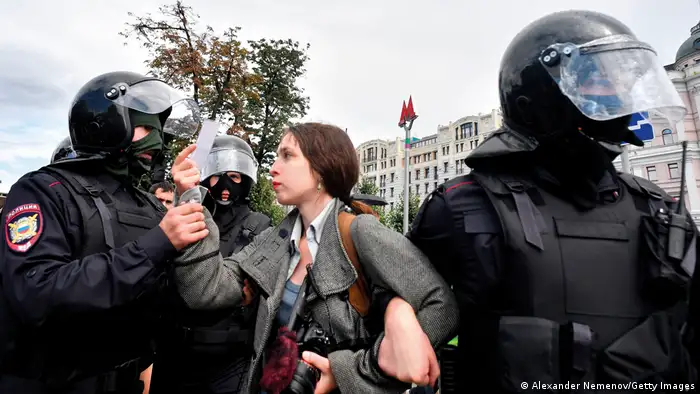 Polizei nimmt Journalistin in Moskau fest