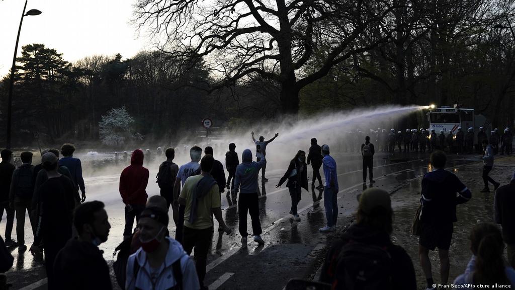 Belgium Police Clash With April Fool S Day Party Crowd News Dw 01 04 21 Belgium Police Clash With April Fool S Day Party Crowd News Dw 01 04 21