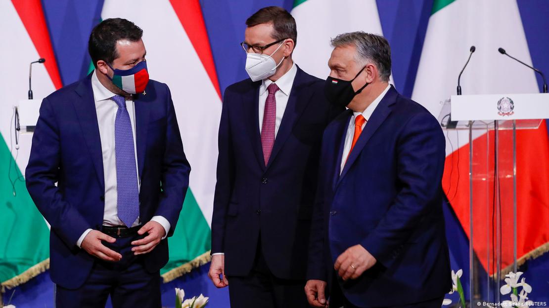 Матео Салвини со Виктор Орбан и Матеуш Моравјецски на средба во Будимпешта