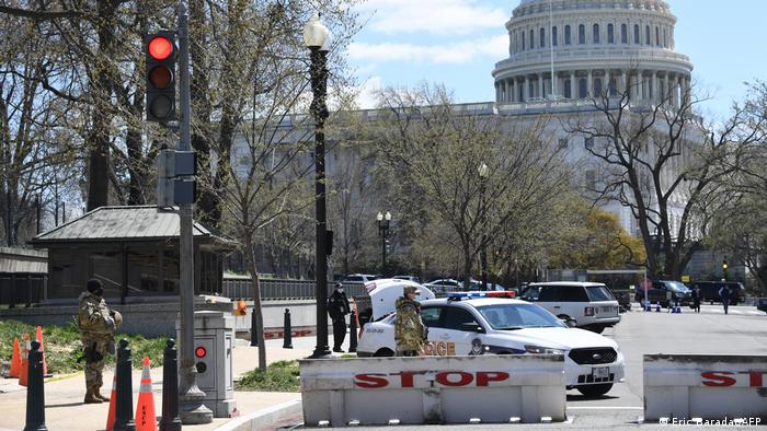 إغلاق مبنى الكونجرس الأمريكي بسبب محاولة اقتحام وانتشار كثيف للشرطة