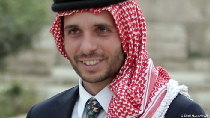 الأمير حمزة الأخ غير الشقيق للملك عبد الله الثاني، وولي عهده السابق