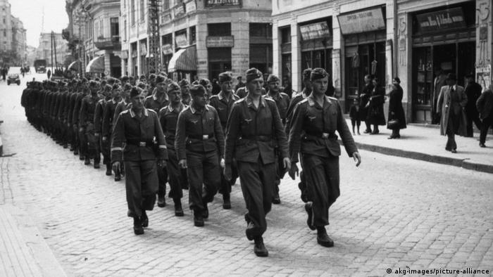 Нацистки войници в съюзническа България, София, 1941 година
