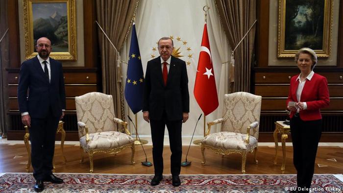 European Council President Charles Michel (l.), Turkish President Recep Tayyip Erdogan (m.) and European Commission President Ursula von der Leyen (r.) in Ankara