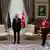 A presidente da Comissão Europeia, Ursula von der Leyen, o presidente do Conselho Europeu, Charles Michel (à esq.), e o presidente da Turquia, Recep Tayyip Erdogan, durante encontro em Ancara em 6 de abril de 2021.