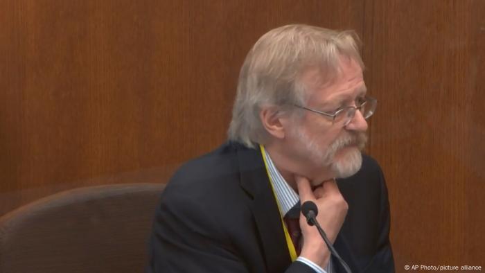 Der Sachverständige Martin Tobin vor Gericht Der Sachverständige Martin Tobin vor Gericht