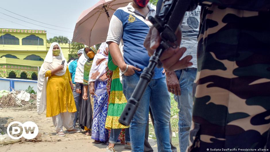 india-five-killed-during-west-bengal-election-violence-dw-10-04-2021