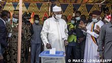 11.04.2021 *** Chadian President Idriss Deby Itno (C) casts his ballot at a polling station in N'djamena, on April 11, 2021. - Chad headed into presidential elections on April 11, 2021 with Idriss Deby Itno, ruler for the last three decades, set to win a sixth term. (Photo by MARCO LONGARI / AFP)
