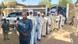 Des électeurs font la queue devant un bureau de vote à N'Djamena Des électeurs font la queue devant un bureau de vote à N'Djamena