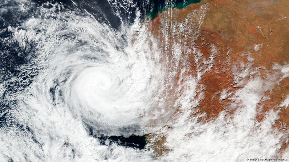 Australia SE Prepara para La Llegada del Ciclón Zelia – DW – 13/02/2025