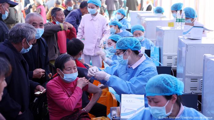 Covid 19 Why Is China S Vaccination Rate So Low Asia An In Depth Look At News From Across The Continent Dw 13 04 2021