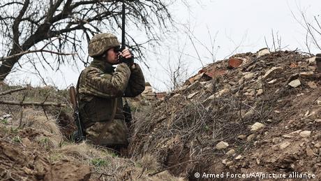 Огромен военен лагер е изникнал близо до границата с Украйна