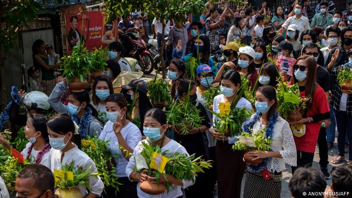 Myanmar Thingyan Festival Protest gegen Militär in Mandalay