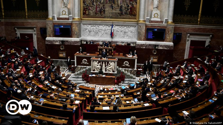 Après polémiques et oppositions, la France vote une loi visant « l’islam radical » |  Nouvelles arabes DW |  Dernières nouvelles et perspectives du monde entier |  DW