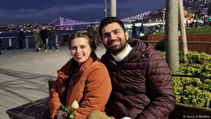 Youssef al-Mudabar und ihr Mann auf einer Reise nach Istanbul