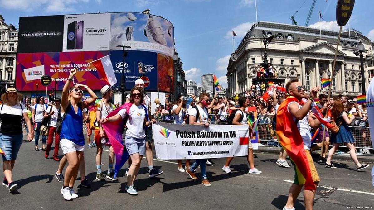 UK campaign targets Poland's 'LGBT-free zones' – DW – 04/21/2021