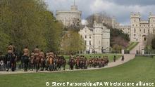 Die King's Troop Royal Horse Artillery probt für die Beerdigung von Prinz Philip und reitet auf dem Long Walk in Richtung Windsor Castle. +++ dpa-Bildfunk +++