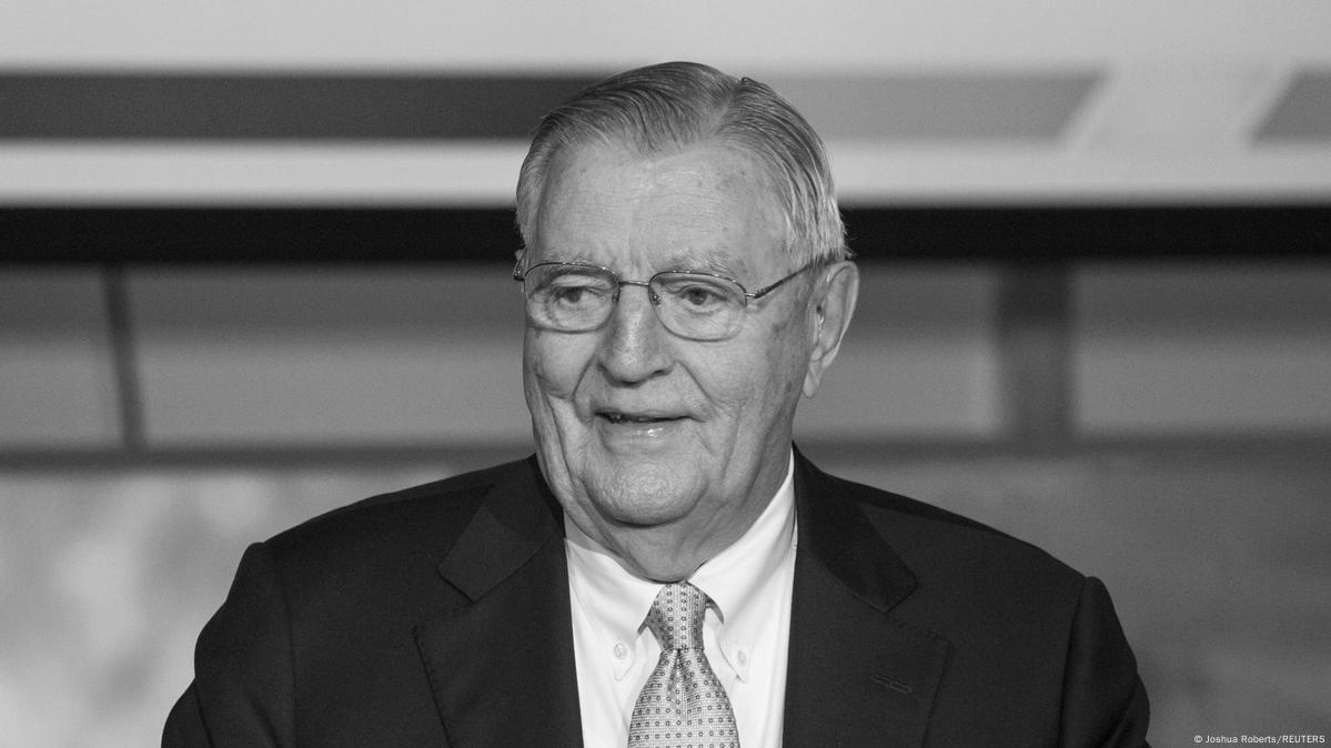 Former US Vice President Walter Mondale dies aged 93 DW 04/20/2021