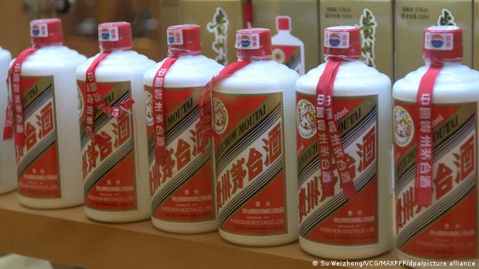 Китайската ракия Маотай е най-ценната марка алкохол в света и