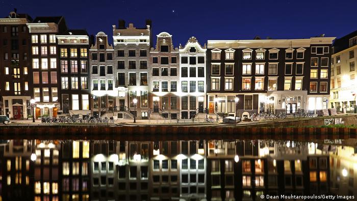 Амстердам се посещава от близо 20 милиона туристи годишно