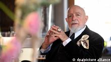 Der Künstler Markus Lüpertz, aufgenommen während eines dpa Interviews in seinem Haus in Karlsruhe. Am 25. April 2021 wird Lüpertz 80 Jahre alt.