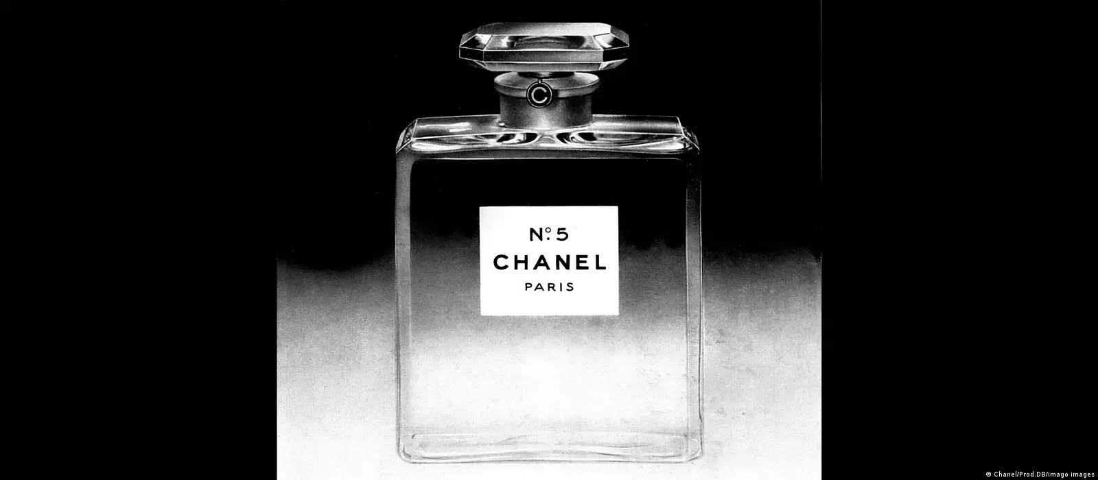 A Classic Fragrance Turns 100! – DW – 04/30/2021