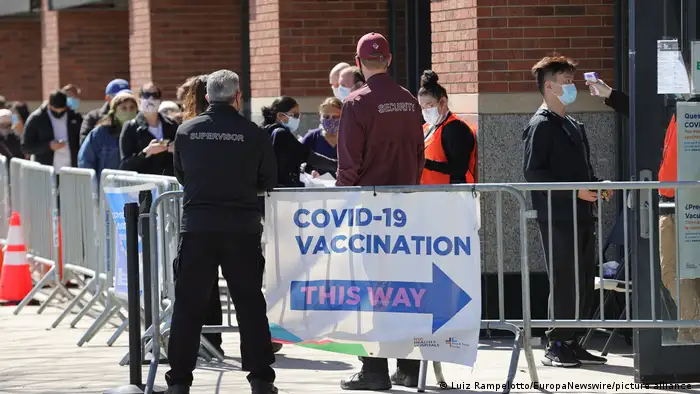 USA Corona-Pandemie Impfzentrum Citi Field New York