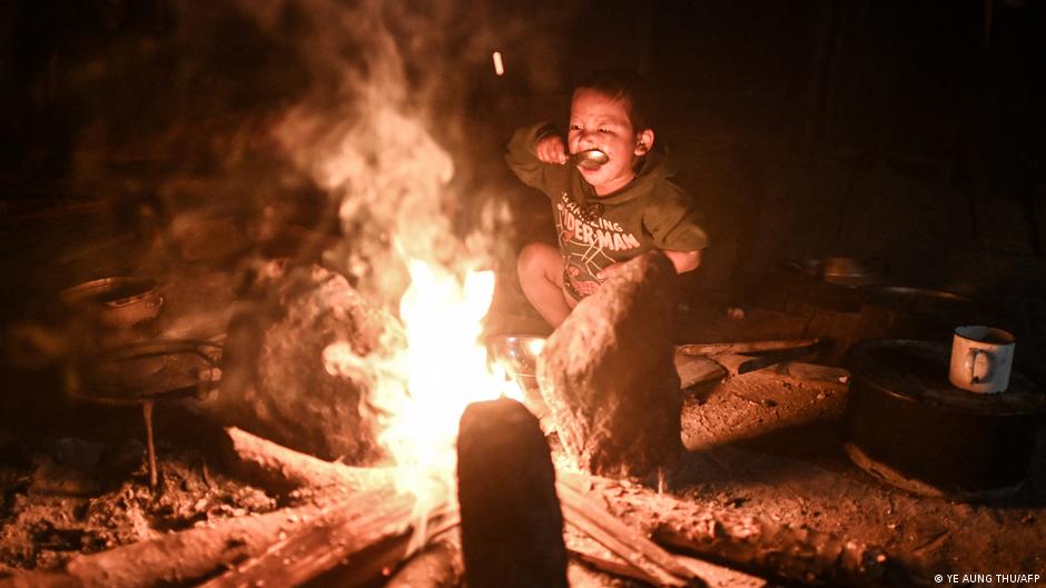 UN: 3 million facing hunger in coup-hit Myanmar | News | DW - Vimarsana News