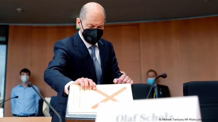 شولتس أمام لجنة التحقيق حول فضيحة وايركارد في البرلمان الألماني