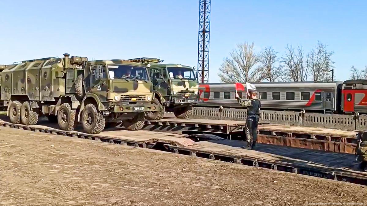 Отвод войск РФ - для отвода глаз? Угроза войны сохраняется – DW – 07.05.2021