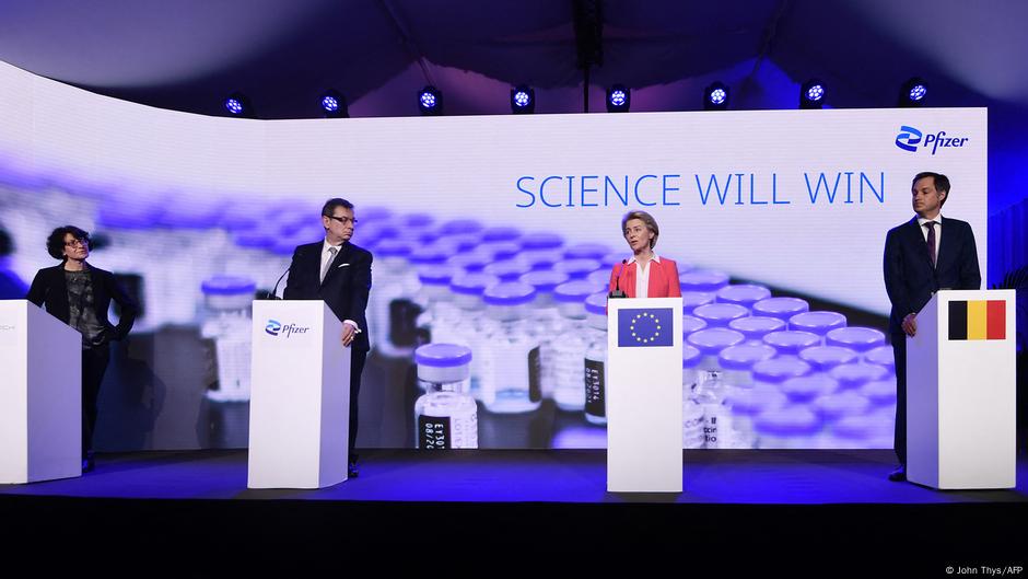 U sredini Albert Burla i Ursula fon der Lajen, 23. aprila 2021. u Belgiji