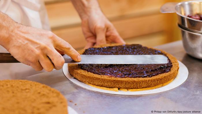 Black forest cherry cake