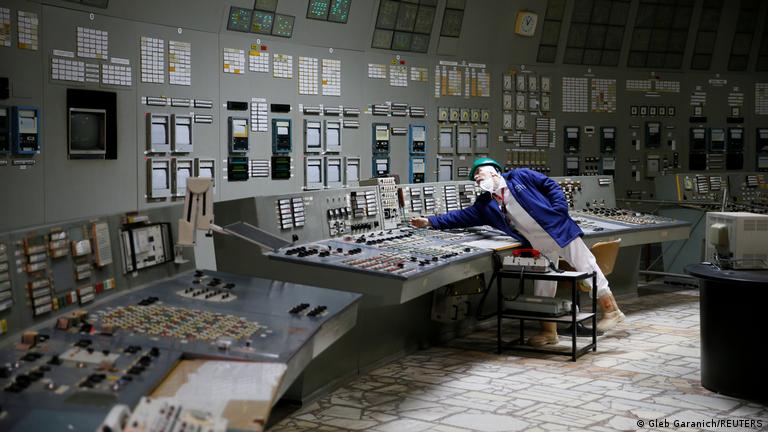 Od Heissenbergovog eksperimentalnog reaktora do nuklearne elektrane: Na slici je kontrolni centrum AE u Černobilu