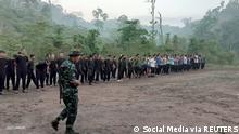 В Мьянме противники хунты сожгли ее базу на границе с Таиландом