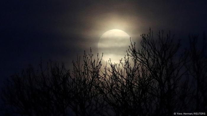 Supermoon Weltweit |Belgien | Tableau 27.04.21
