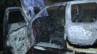 Así quedó el auto de Alan Carmona, miembro de la ONG Un salto de vida, en Jalisco. Se sospecha que fue incendiado de manera intencional.