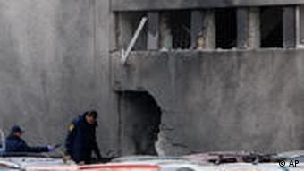 Angegriffene Polizeistation in Bugojno am 27. Juni 2010(AP Photo/Amel Emric)