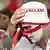 Ein englischer Fan trauert nach der Niederlage gegen Deutschland (Foto: AP)