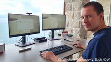 29.4.2021, Kroatien, Norman Betram arbeitet aus dem Home Office an der kroatischen Adria