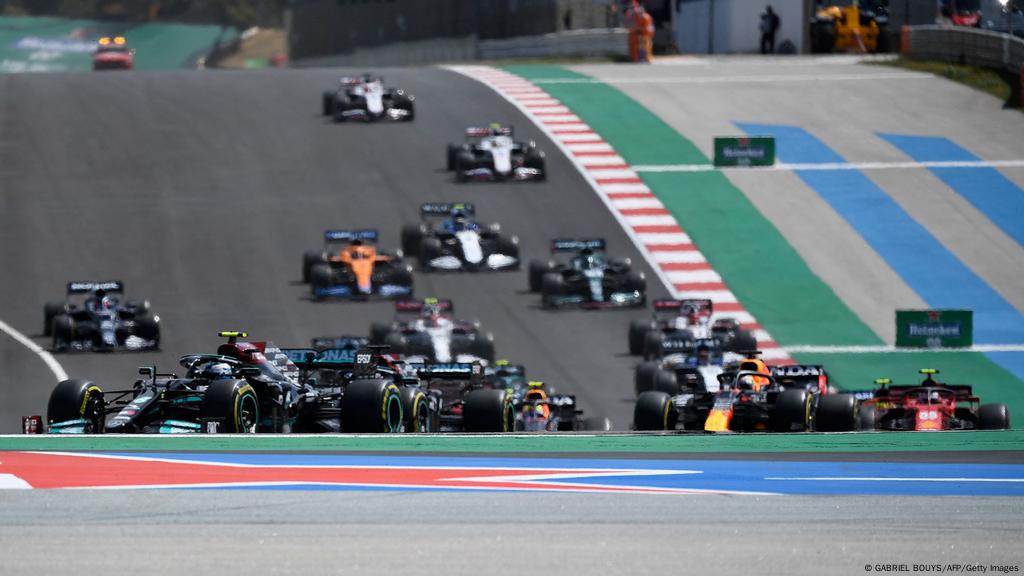 F1 Lewis Hamilton Wins The Portuguese Grand Prix Sports German Football And Major International Sports News Dw 02 05 2021