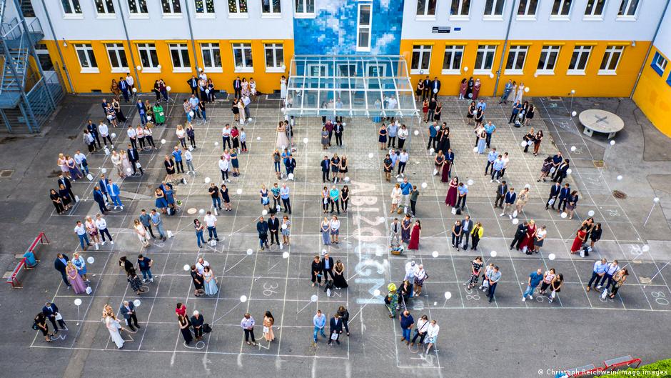 Meinung: Politiker müssen nicht nur der Impfkommission folgen