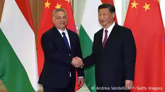 Viktor Orban et Xi Jinping lors d'une rencontre en 2019