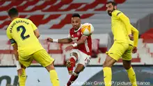 بالتراضي .. أوباميانغ يرحل عن أرسنال ويظهر في تدريب برشلونة